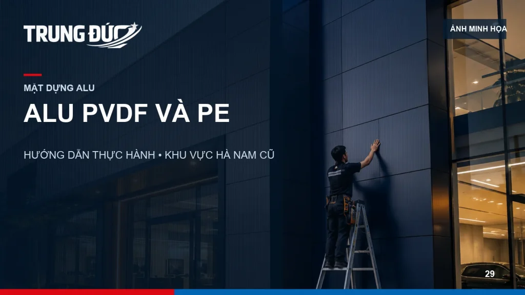 Ảnh minh họa hai mẫu lớp phủ Alu PVDF và PE dưới điều kiện trong nhà và ngoài trời
